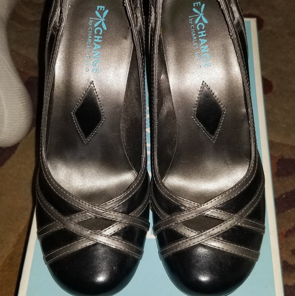 EXCHANGE/CHARLES DAVID HI HEELS